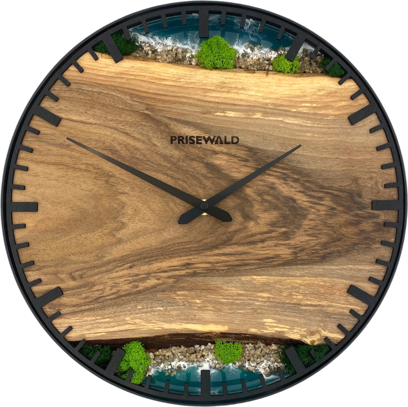 Runde Wanduhr aus Walnussholz, 35 cm, schwarzer Rahmen, Teilstriche Ziffern, blaues Epoxidharz, grünes Moos, Insel, Küste
