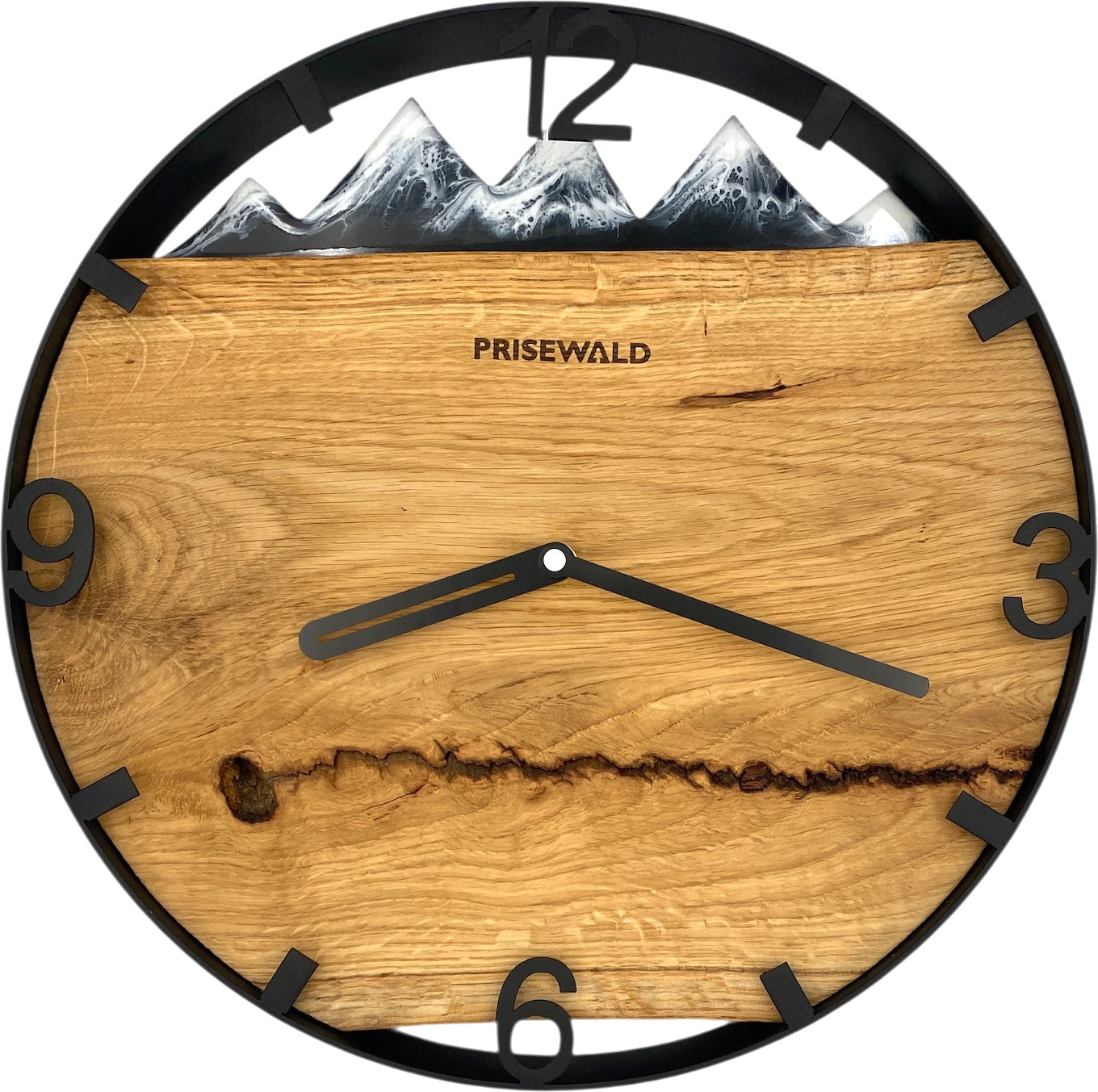 Runde Wanduhr aus Eichenholz, 35 cm, schwarzer Rahmen, arabische Ziffern, Lichtenberg-Effekt, schwarzes Epoxidharz, Schneebedeckte Berge im Hintergrund