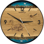 Runde Wanduhr aus Eichenholz, 35 cm, schwarzer Rahmen, arabische Ziffern, türkises Epoxidharz, Steine, Küste, Schwäne