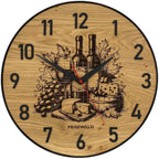 Runde Wanduhr aus Eichenholz, 35 cm, schwarzer Rahmen, arabische Ziffern, Käseplatte und Wein